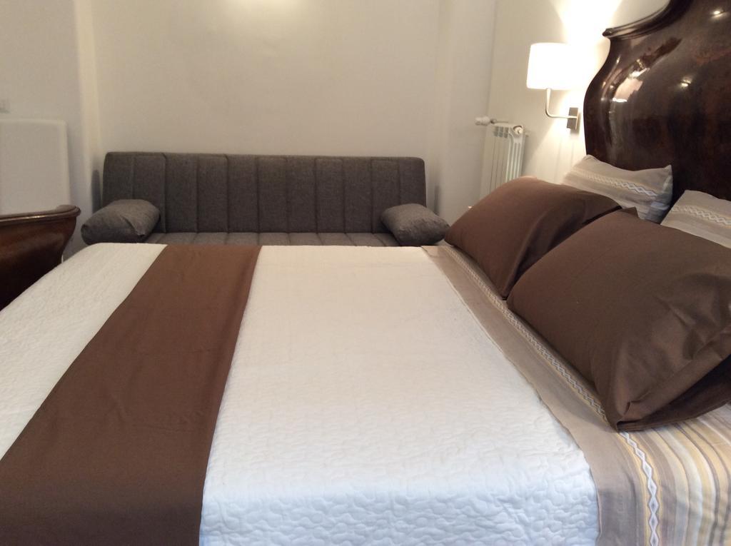 Desiderio Di Roma Hotel Ngoại thất bức ảnh