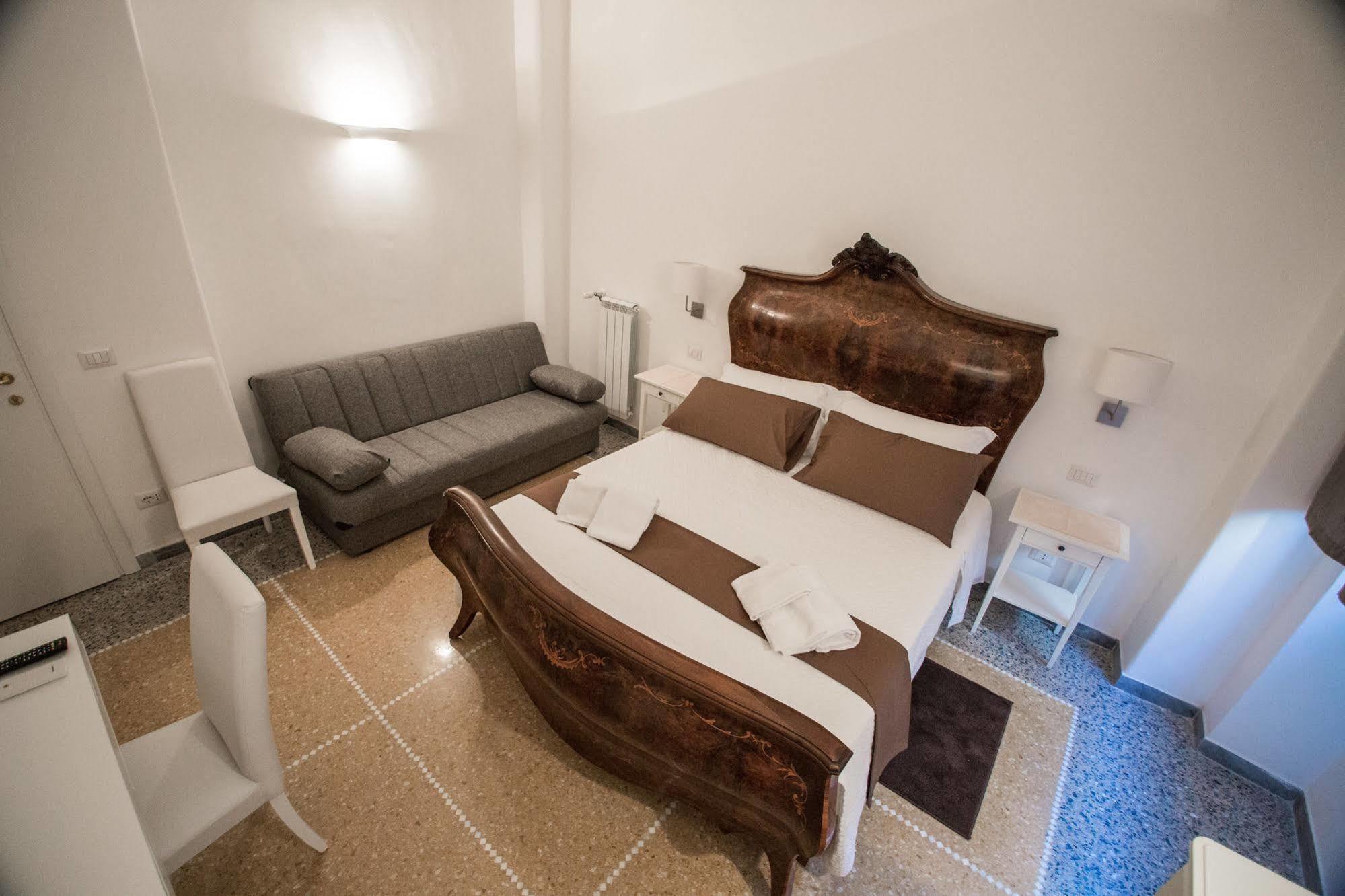 Desiderio Di Roma Hotel Ngoại thất bức ảnh