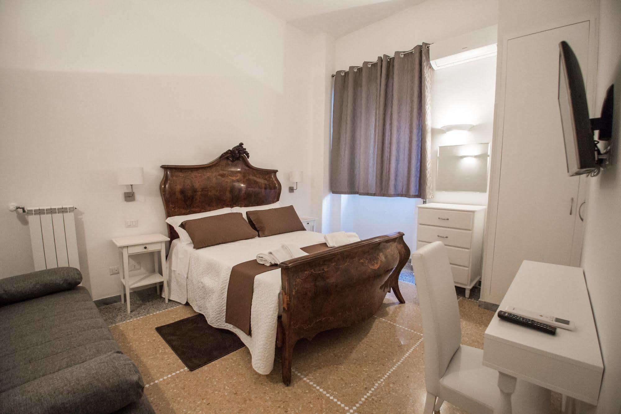 Desiderio Di Roma Hotel Ngoại thất bức ảnh
