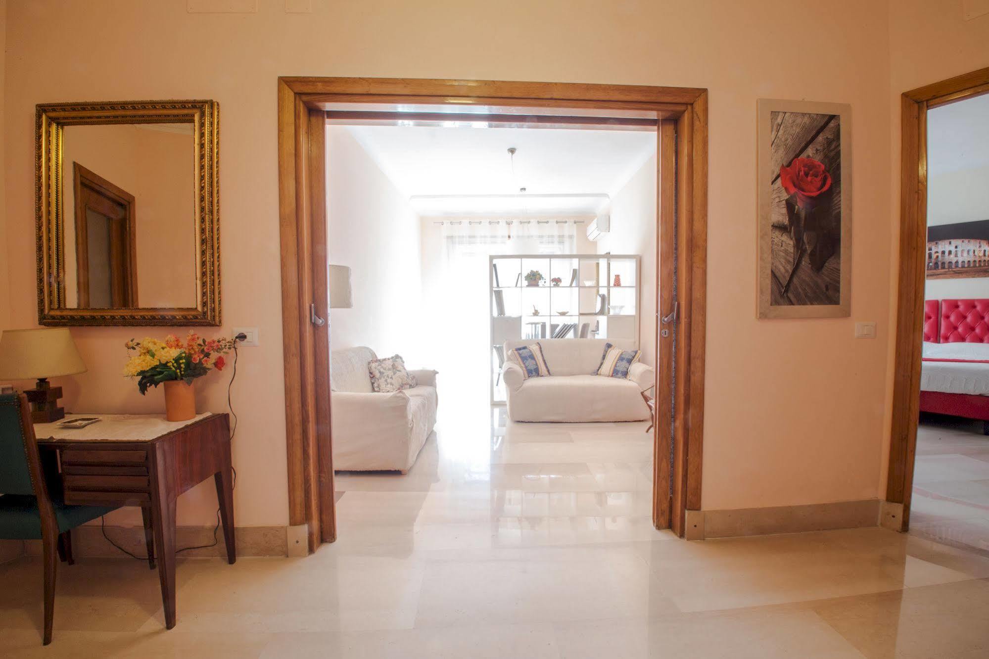 Desiderio Di Roma Hotel Ngoại thất bức ảnh